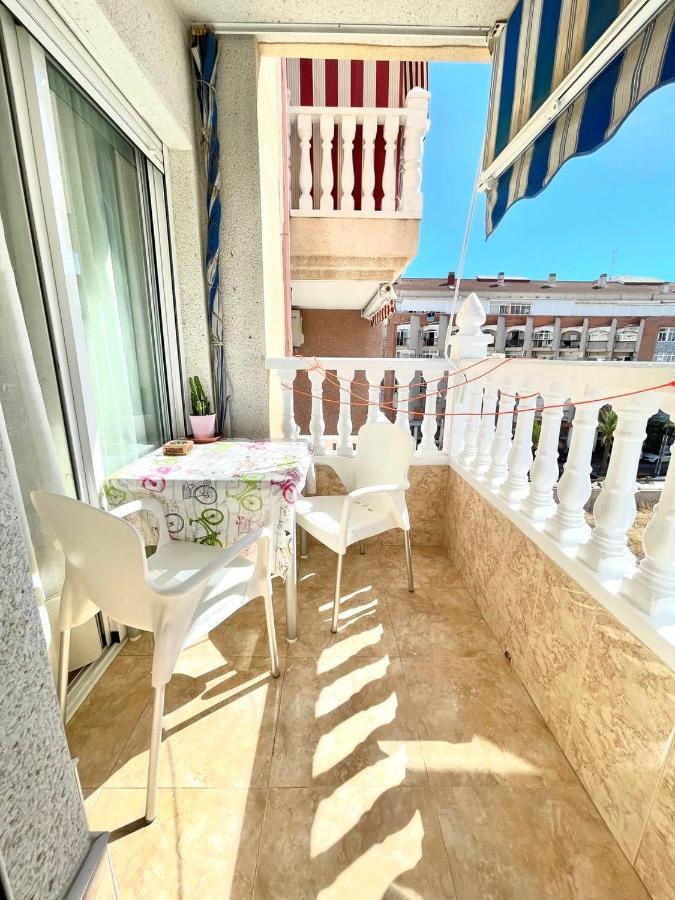 El Terremoto Apartment Torrevieja Eksteriør billede